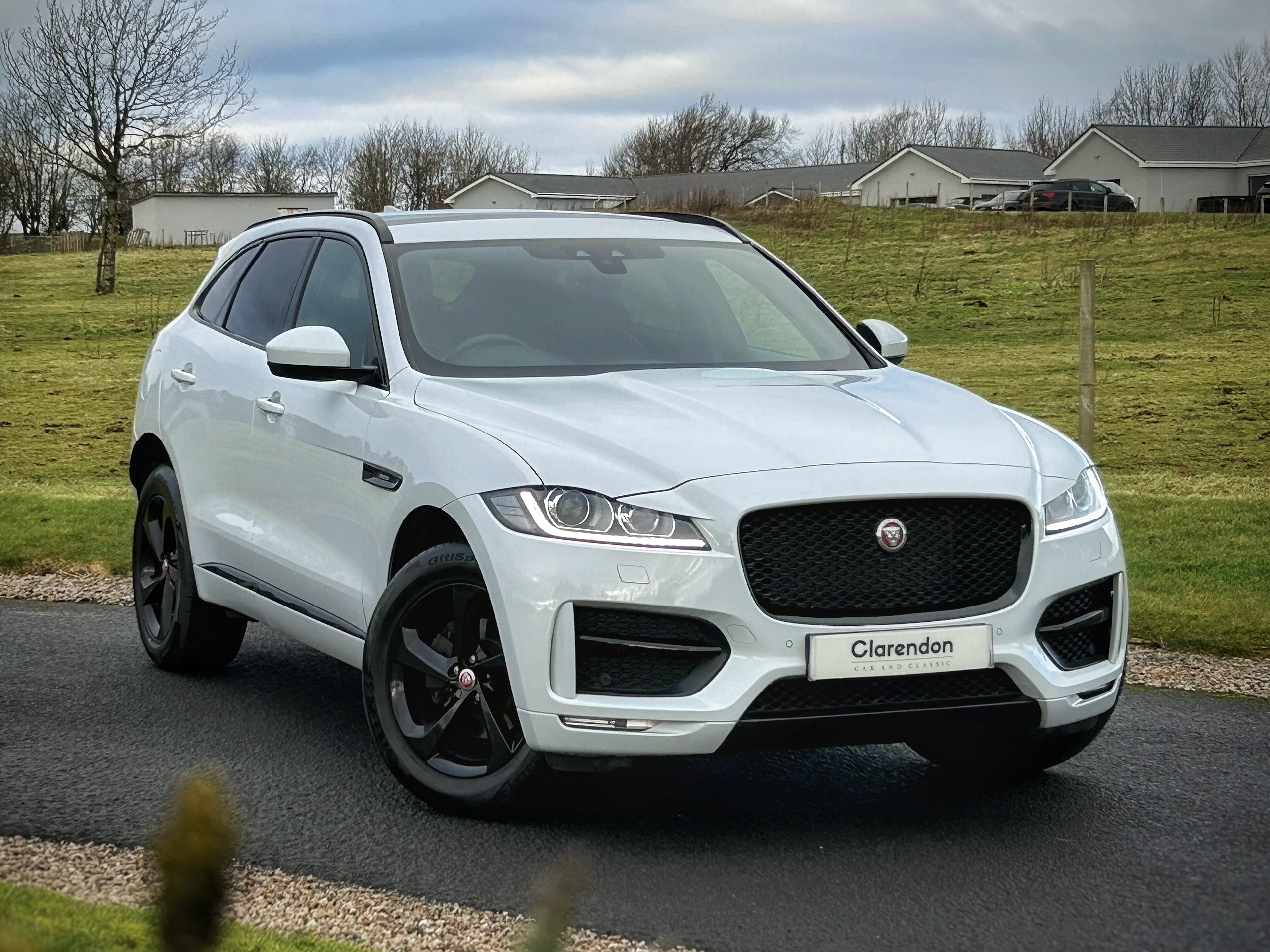 2017 Jaguar F-Pace D180 R-Sport