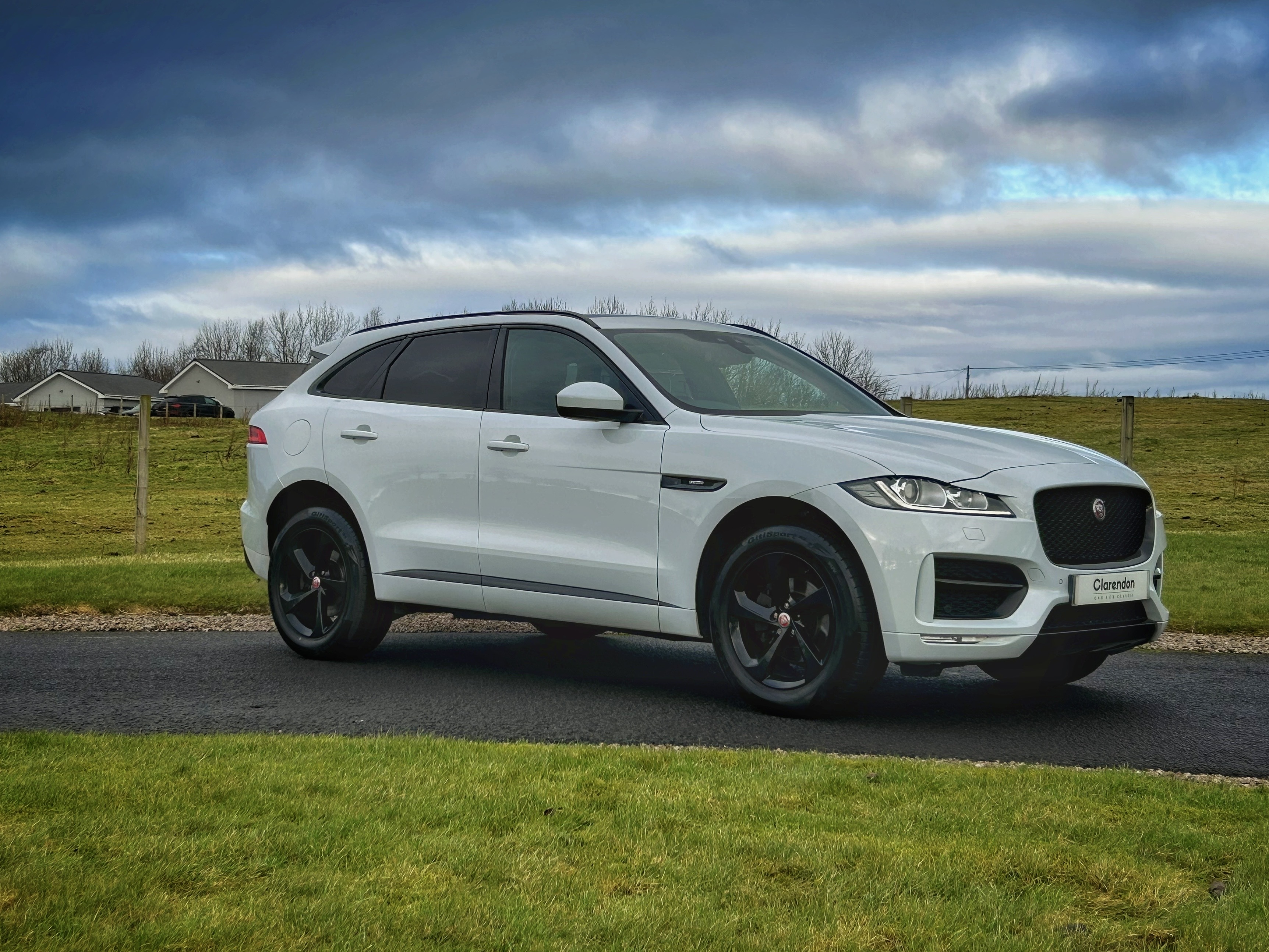2017 Jaguar F-Pace D180 R-Sport
