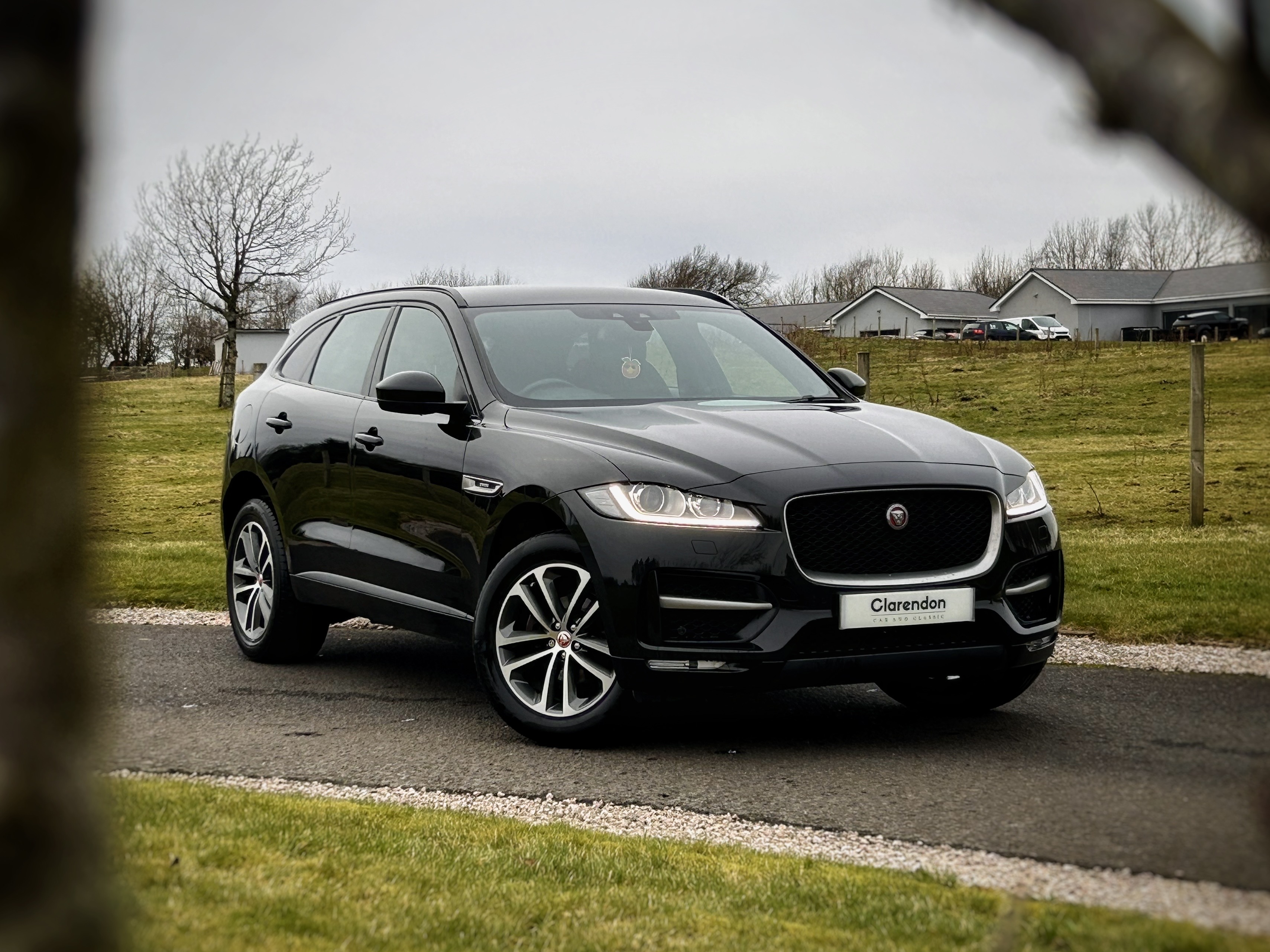 2017 Jaguar F-Pace D180 R-Sport