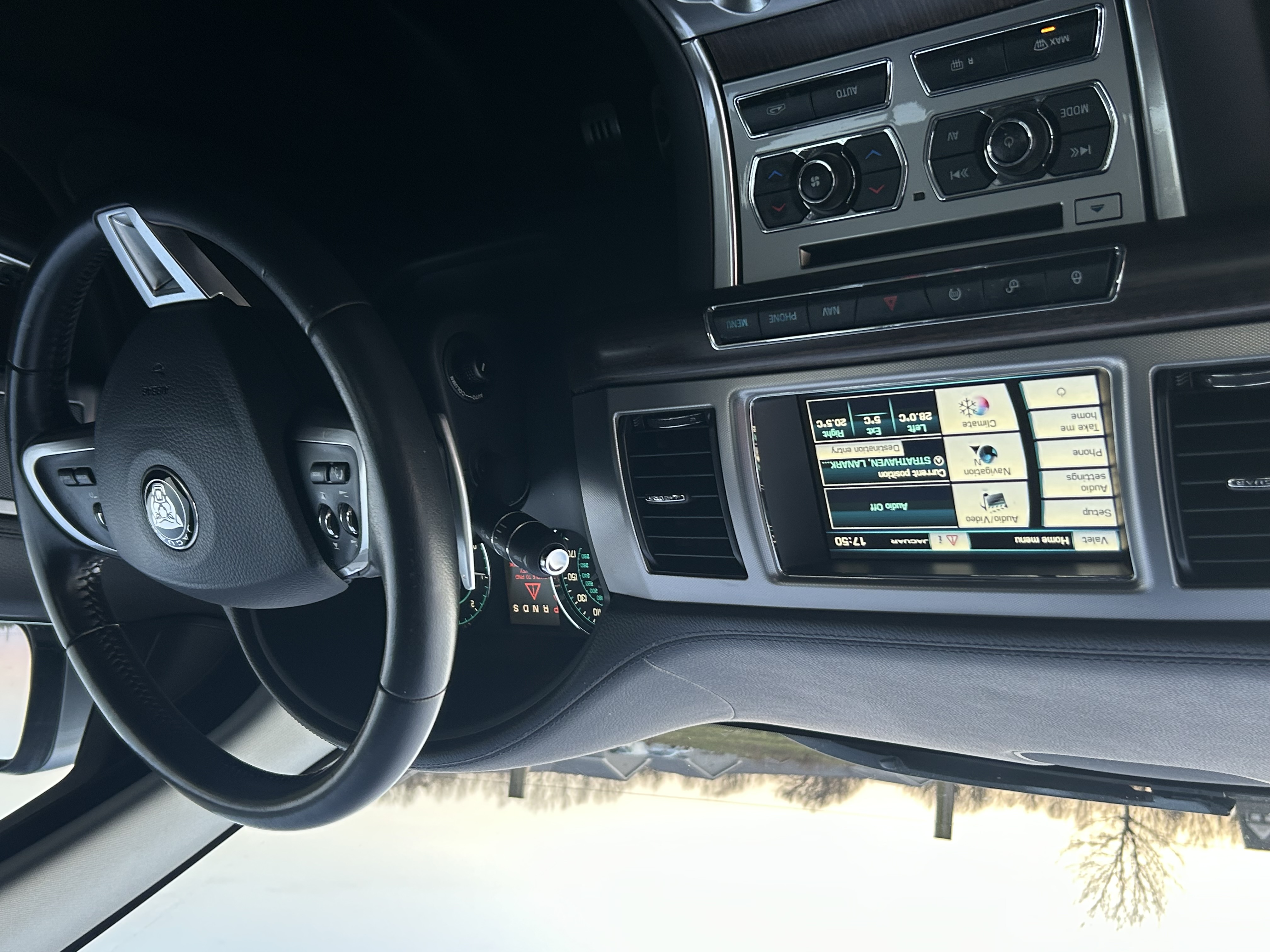 2014 Jaguar XF Luxury