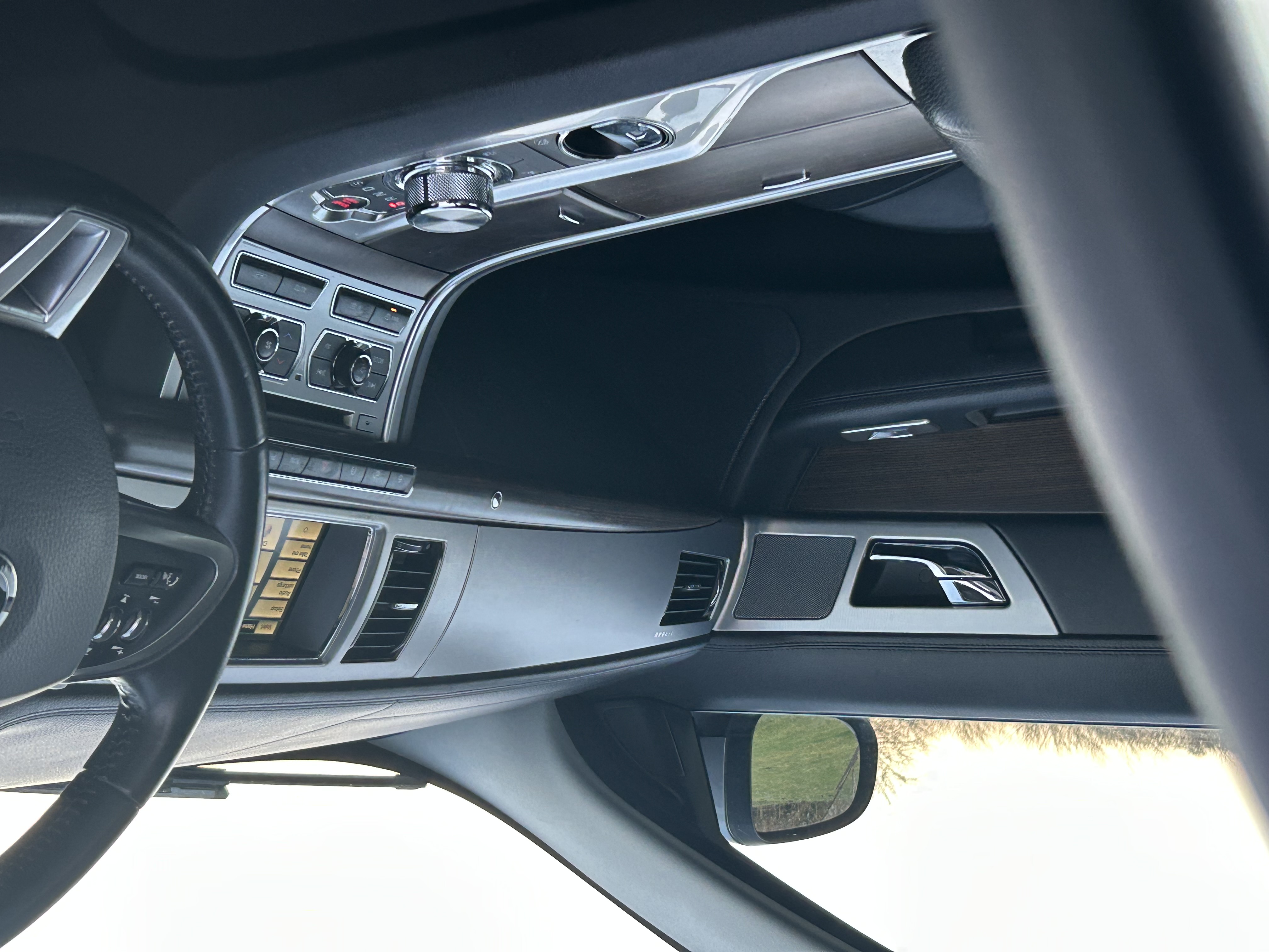 2014 Jaguar XF Luxury