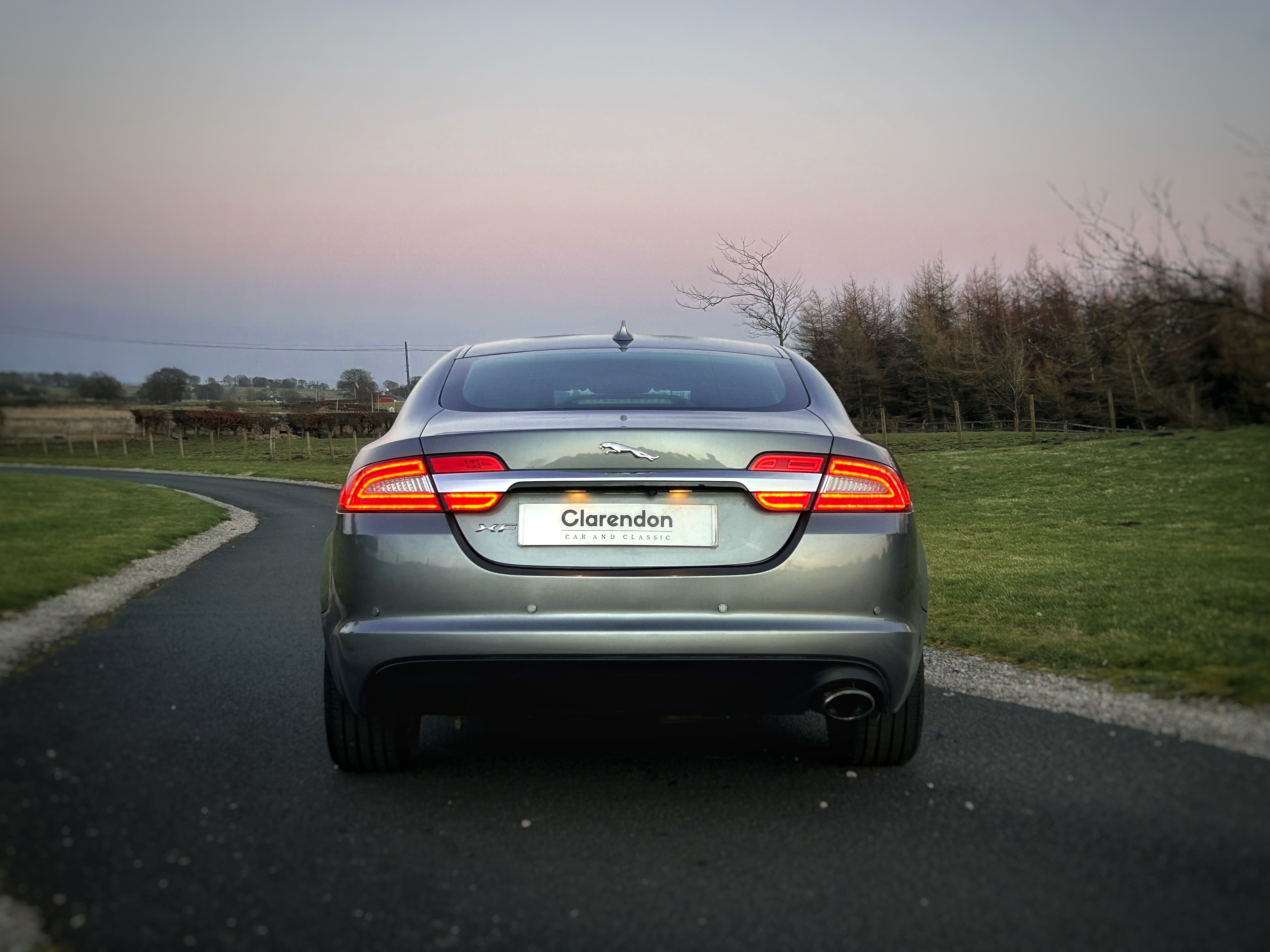 2014 Jaguar XF Luxury