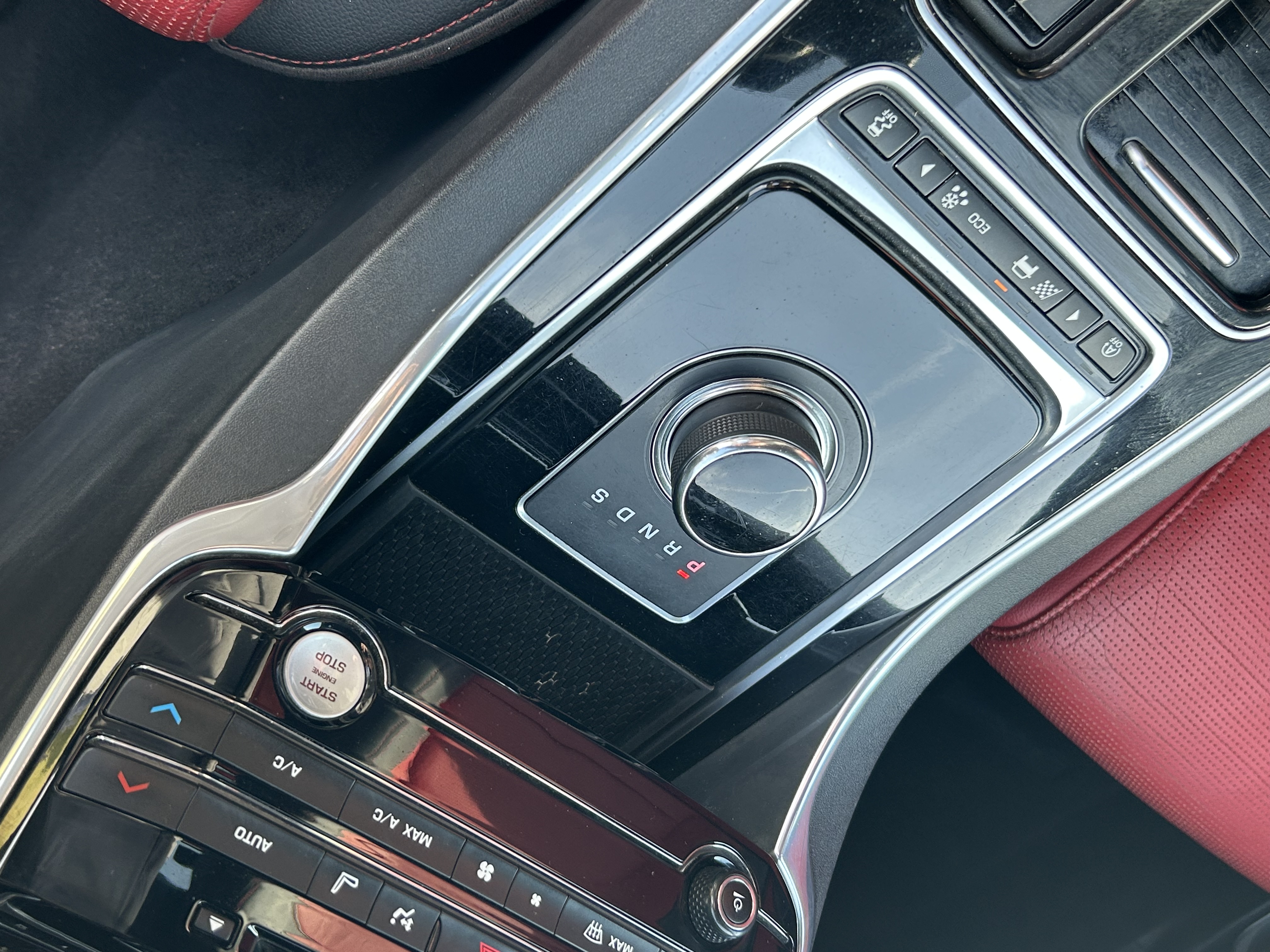 2017 Jaguar XE R-Sport