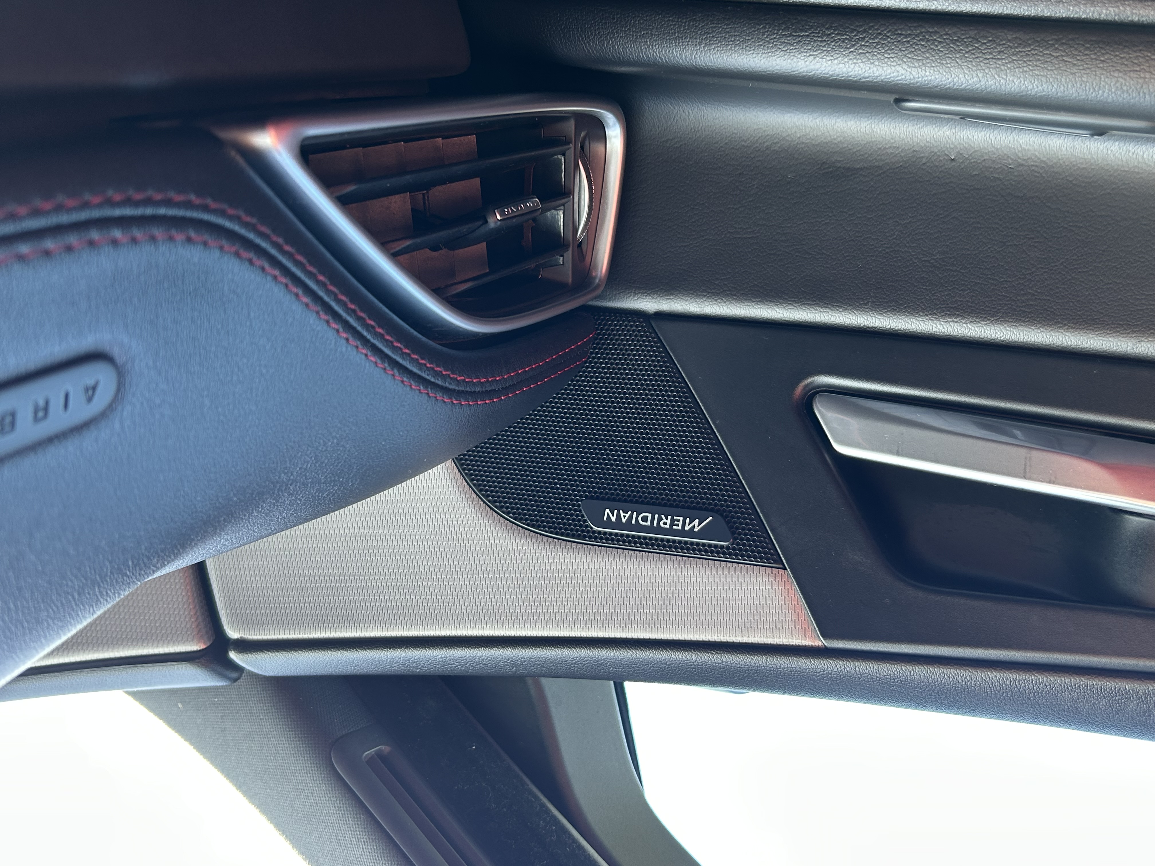 2017 Jaguar XE R-Sport