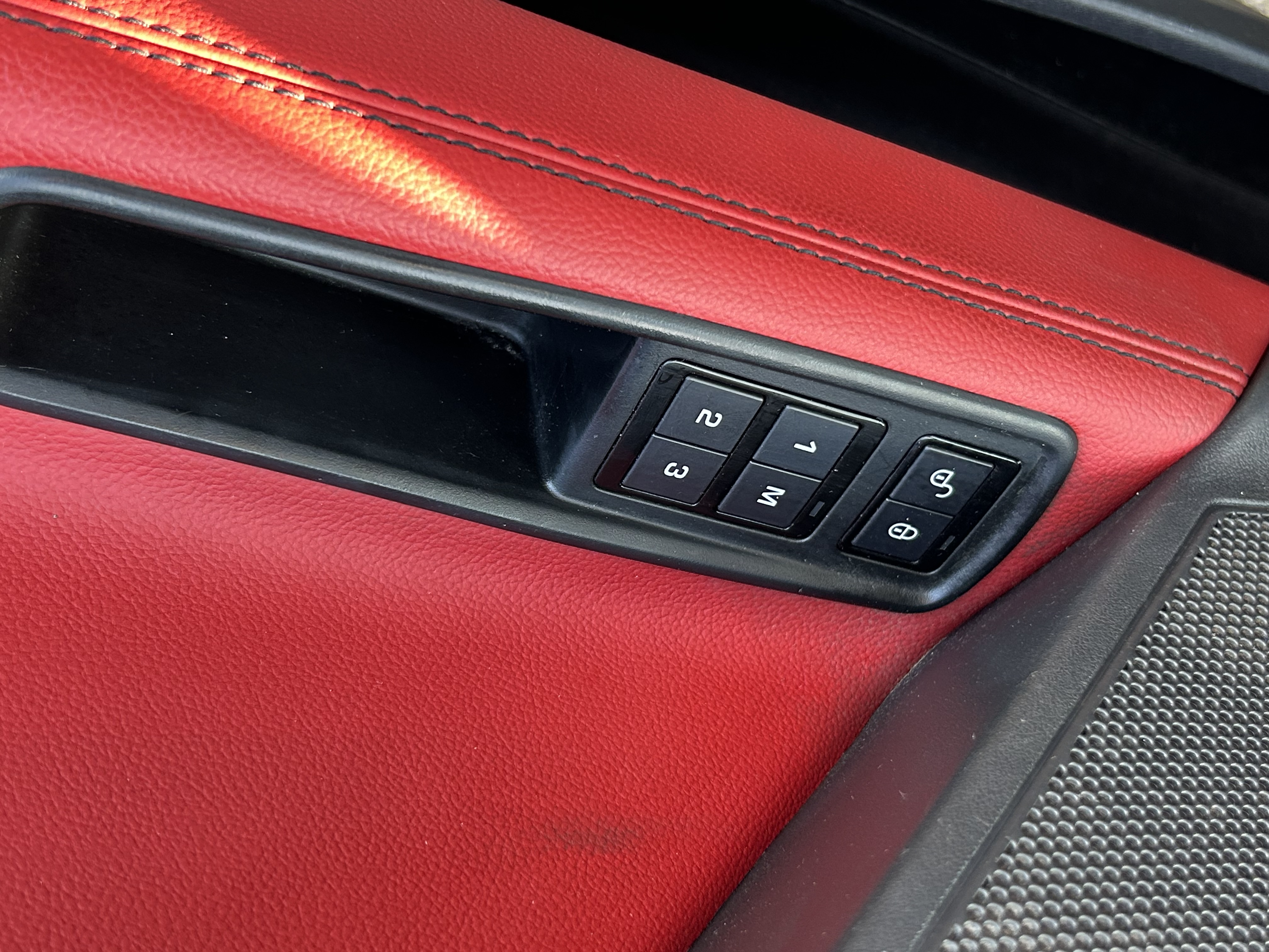 2017 Jaguar XE R-Sport