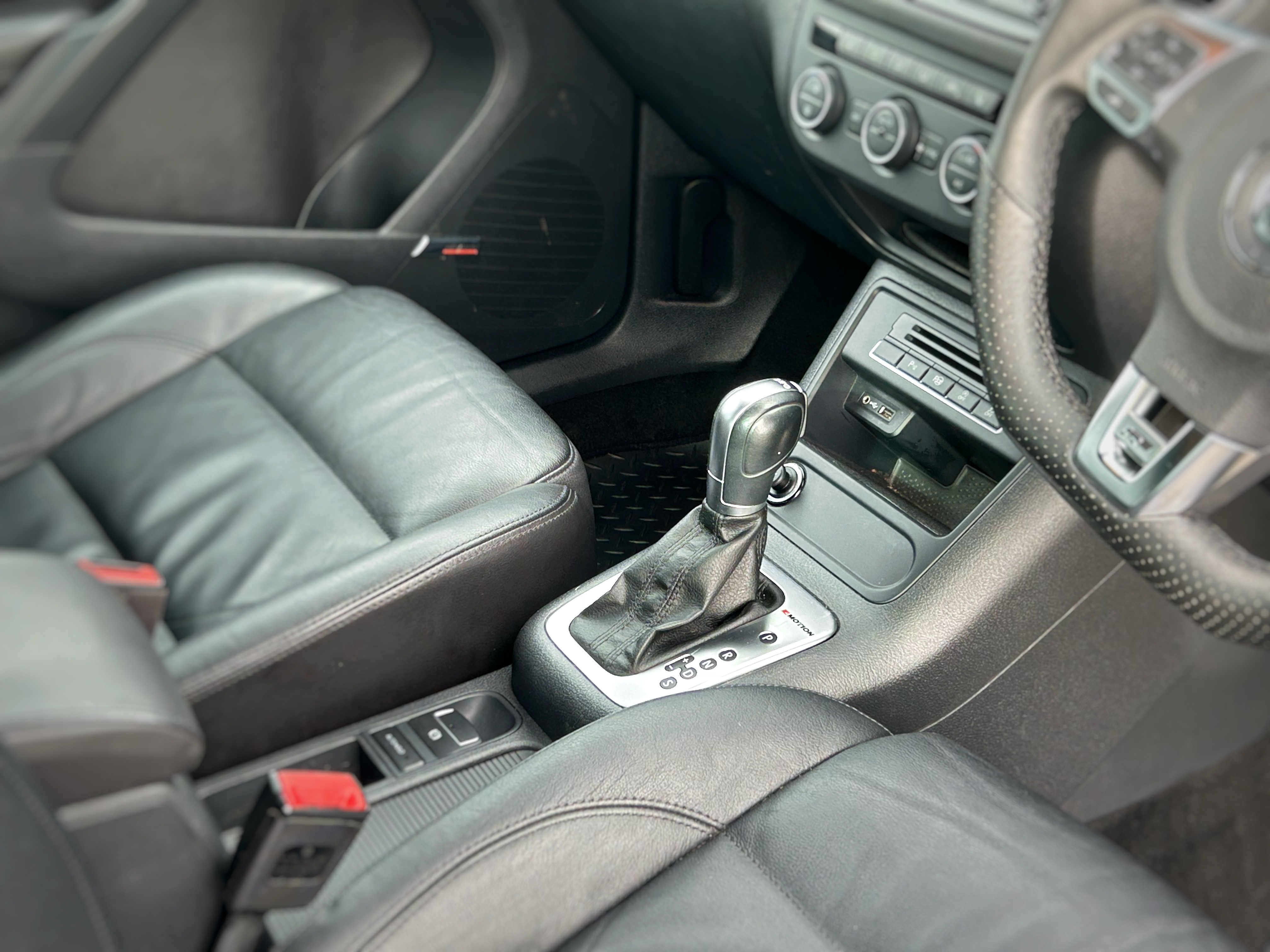 2015 Volkswagen Tiguan R-Line DSG