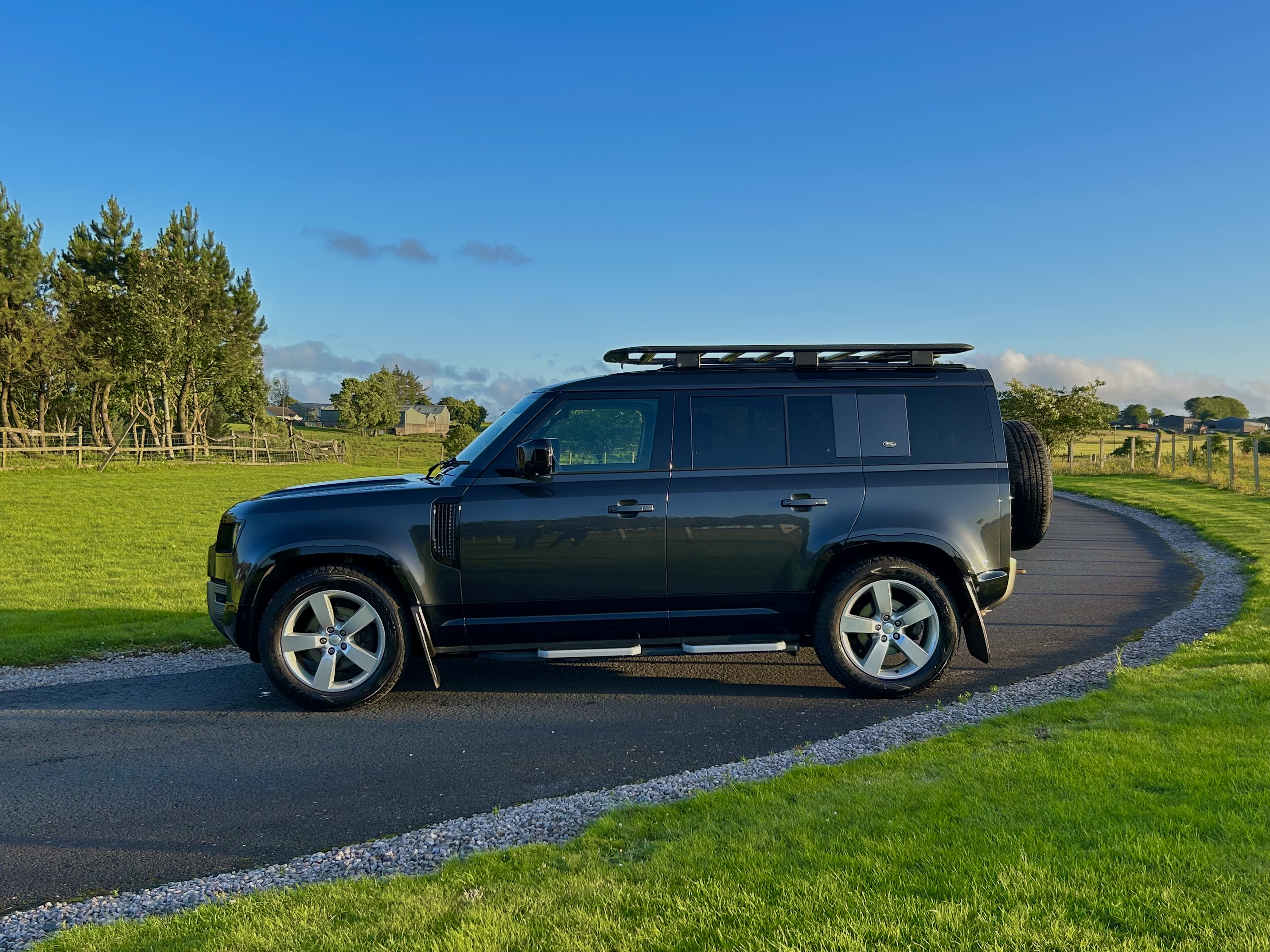 2021 Land Rover Defender X-Dynamic D250