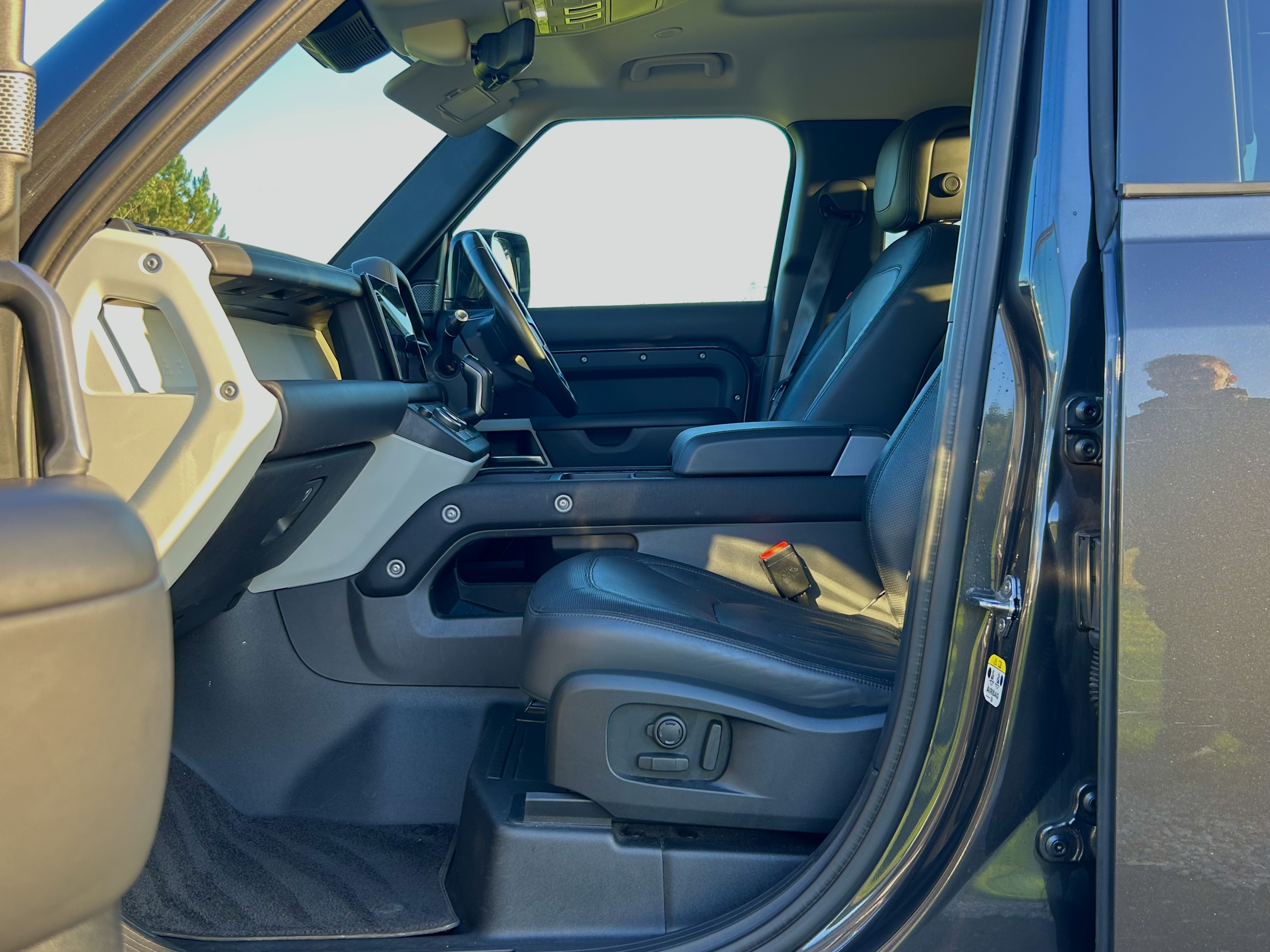 2021 Land Rover Defender X-Dynamic D250