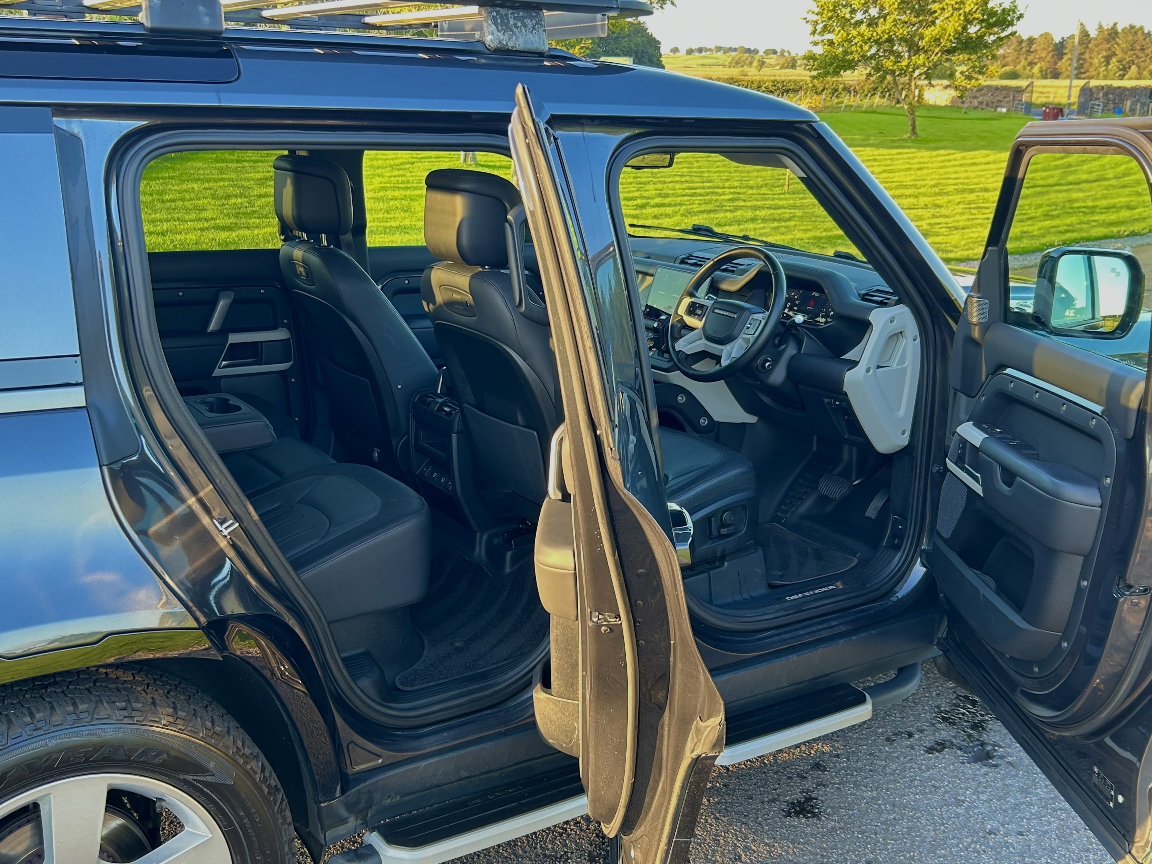 2021 Land Rover Defender X-Dynamic D250